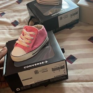 pink converse size: 2c